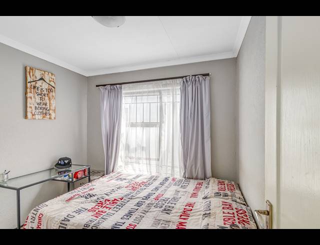 4 BEDROOM FREEHOLD FOR SALE IN COSMO CITY